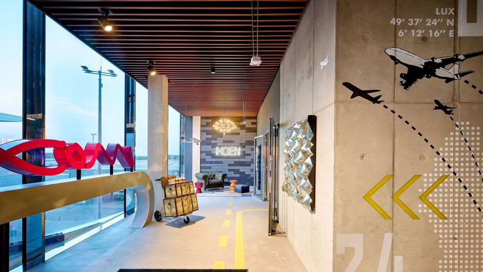 Moxy Luxembourg Airport Exterior