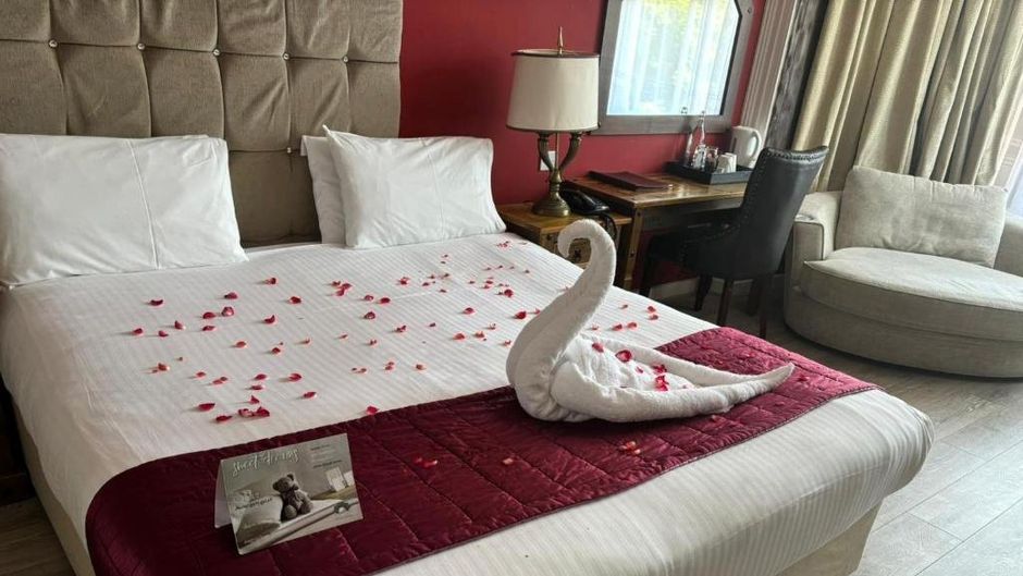 The Pearl Hotel Suite