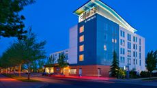 aloft Portland Arpt at Cascade Station