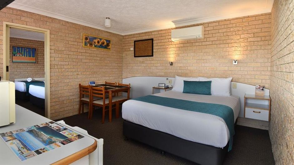 Kennedy Drive Motel Suite