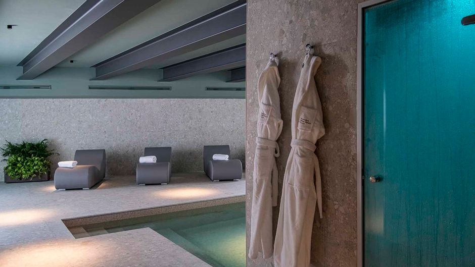 Columbus Urban Resort Pool