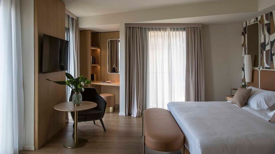 Columbus Urban Resort Room