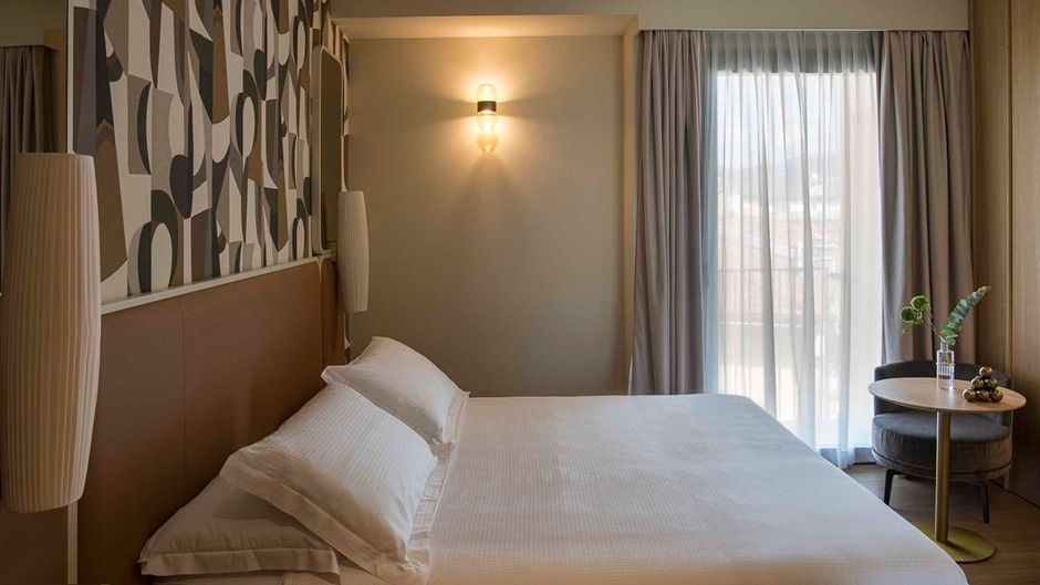 Columbus Urban Resort Room