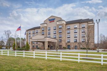 Fairfield Inn & Suites