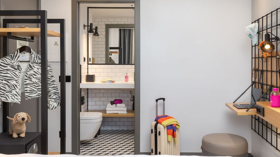 Moxy Lisbon City Room