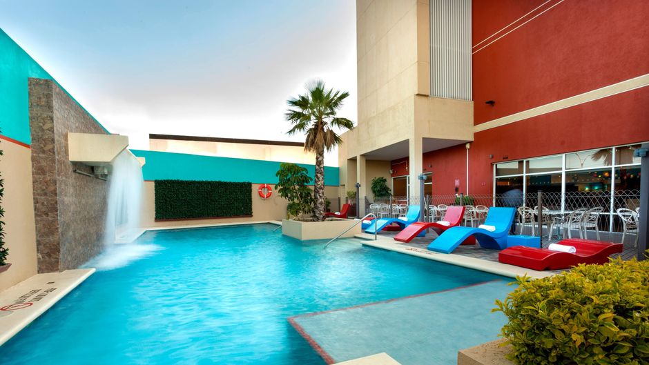 Four Points by Sheraton Queretaro Norte Pool