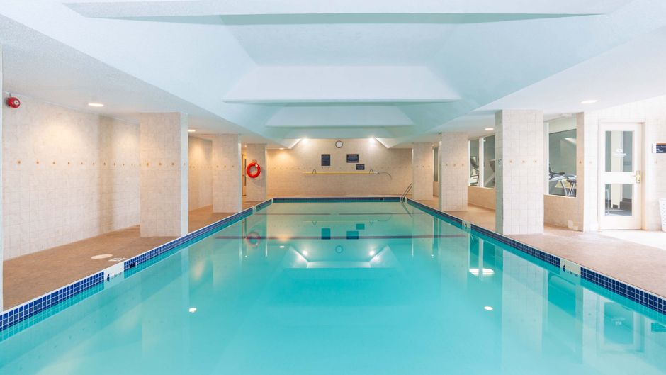 Sandman Hotel Lethbridge Pool