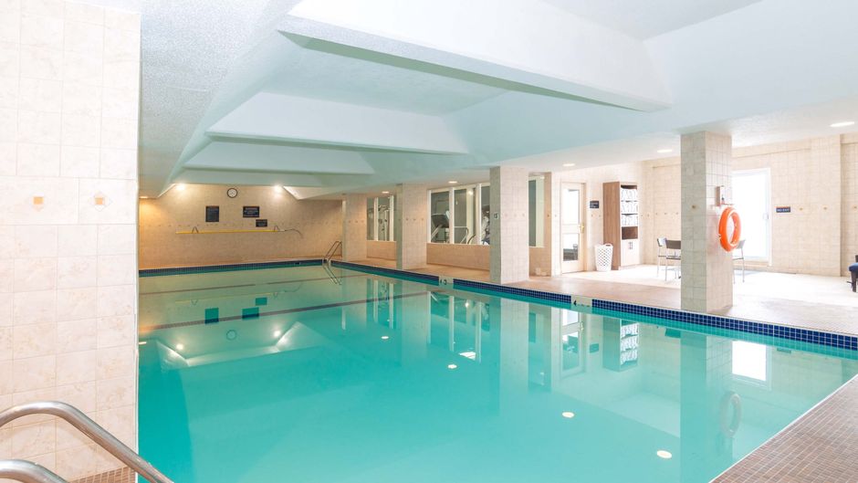 Sandman Hotel Lethbridge Pool