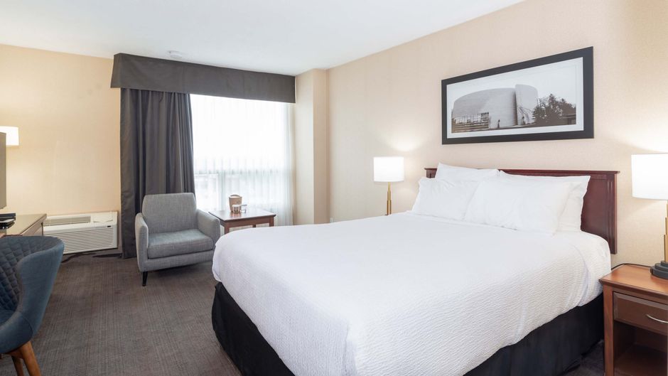 Sandman Hotel Lethbridge Room