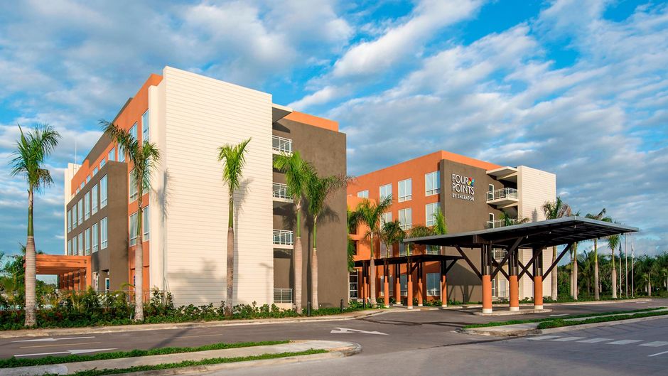Four Points by Sheraton Punta Cana Exterior