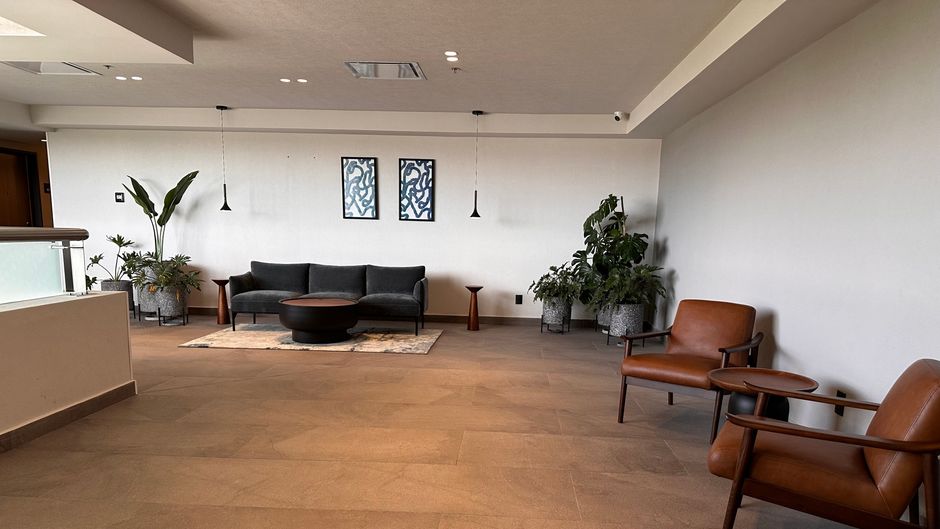 Holiday Inn Express Guadalajara Expo Lobby