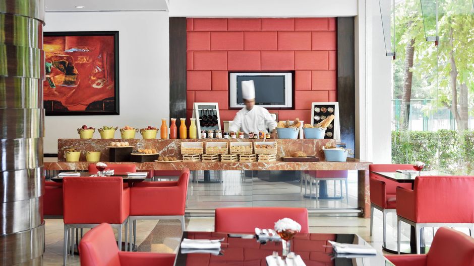 Lakeside Chalet-Marriott Executive Apts Restaurant