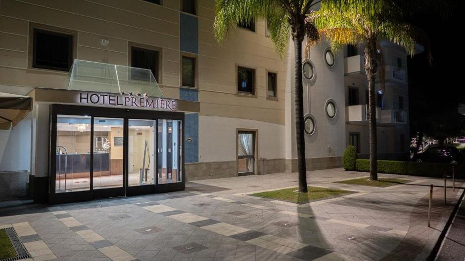 Hotel Premiere, Giugliano Exterior