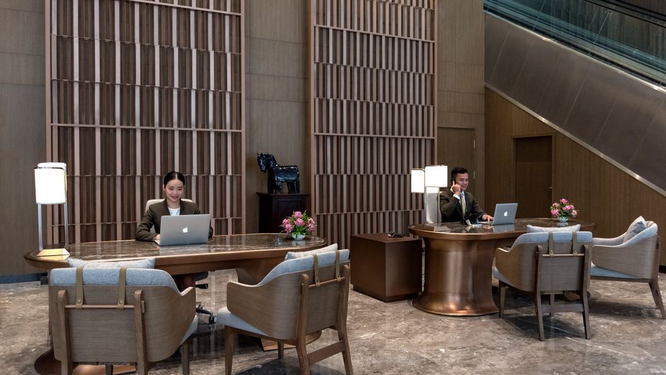 Oakwood Premier Phnom Penh Lobby