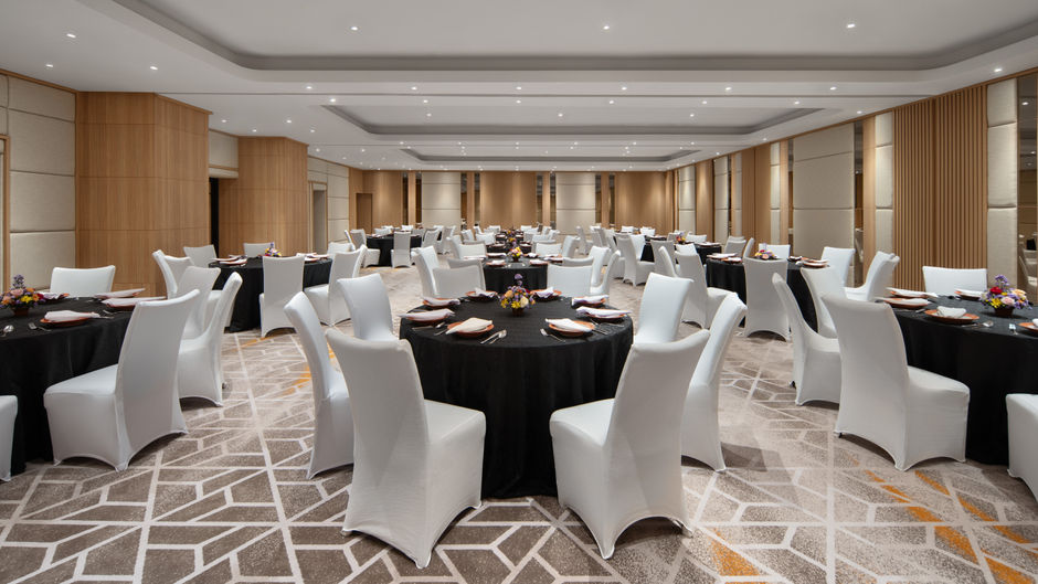 Holiday Inn Exp Bali Sunset Rd Meeting