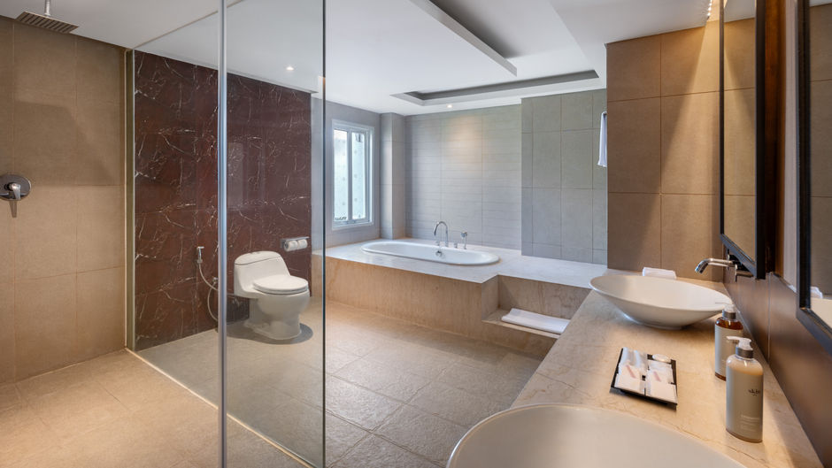 Holiday Inn Exp Bali Sunset Rd Suite