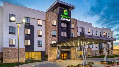 Holiday Inn Express & Suites Amarillo W