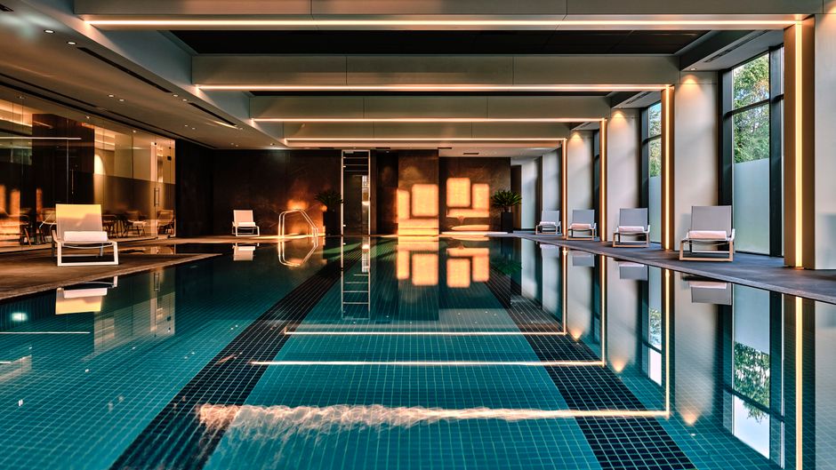 Crowne Plaza Sofia Pool