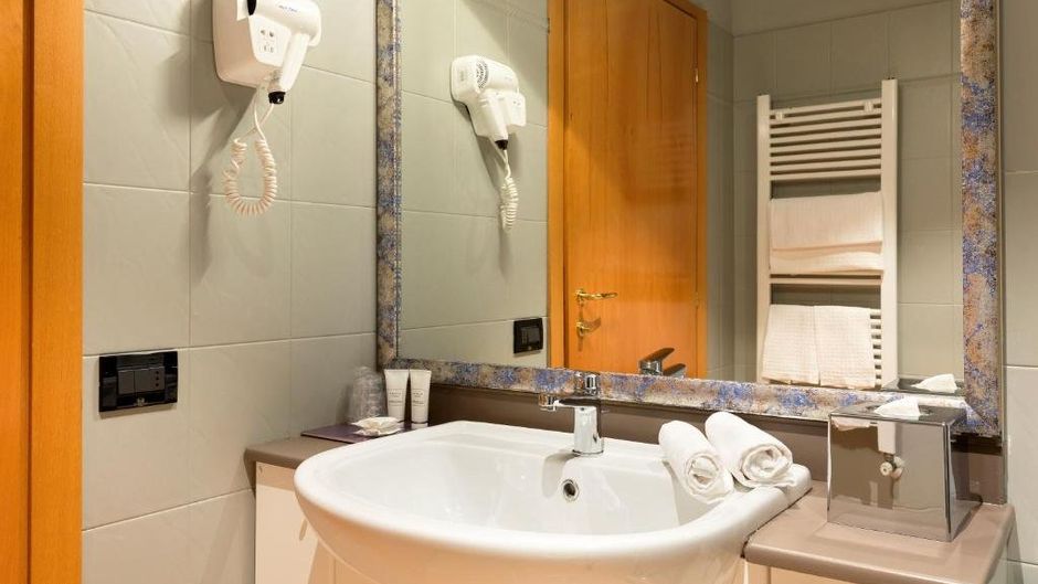 Hotel Albavilla Room