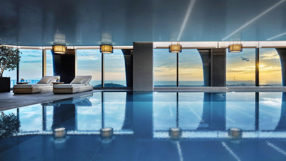 Hualuxe Shenzhen Bao'an Pool