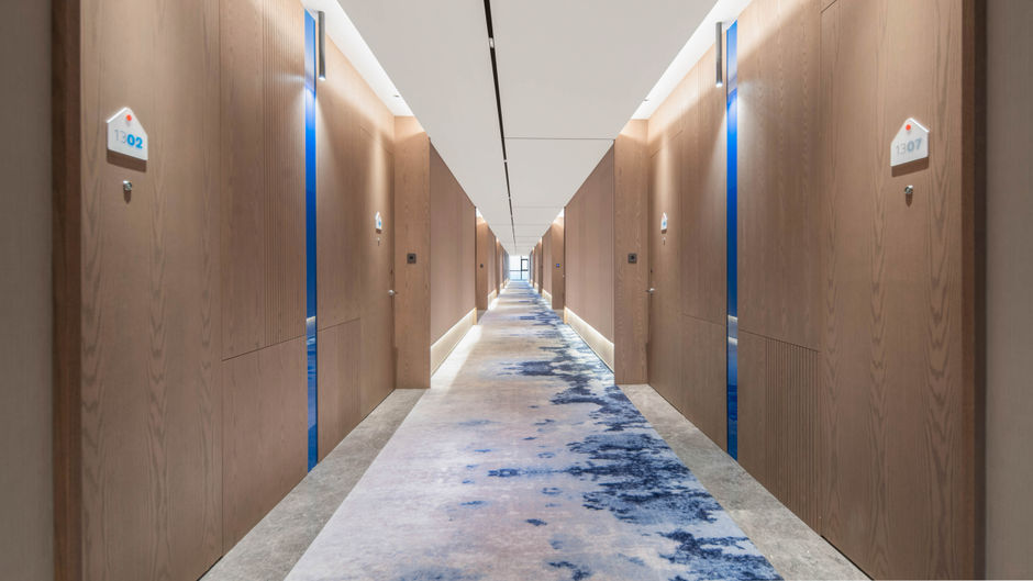 Holiday Inn Express Wuxi Xishan Lobby