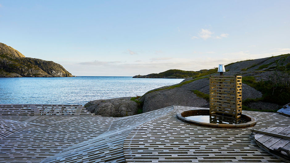 Nusfjord Village and Resort Pool