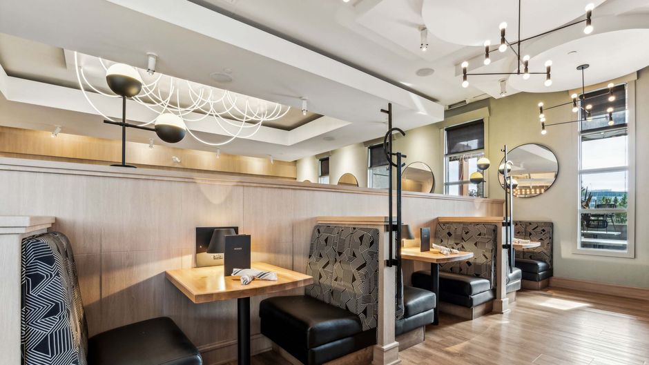 Sandman Hotel Calgary Airport Restaurant