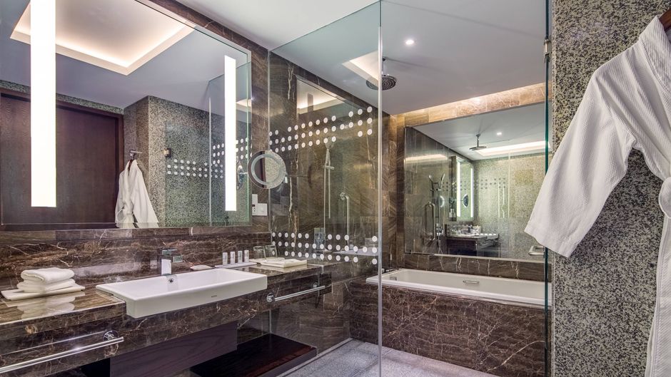 Le Meridien Dhaka Room