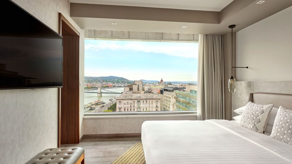 Budapest Marriott Hotel Suite