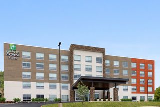 Holiday Inn Express/Stes Waynesboro East