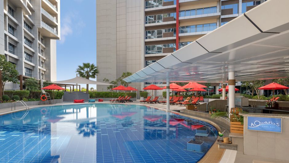 Park Rotana Pool