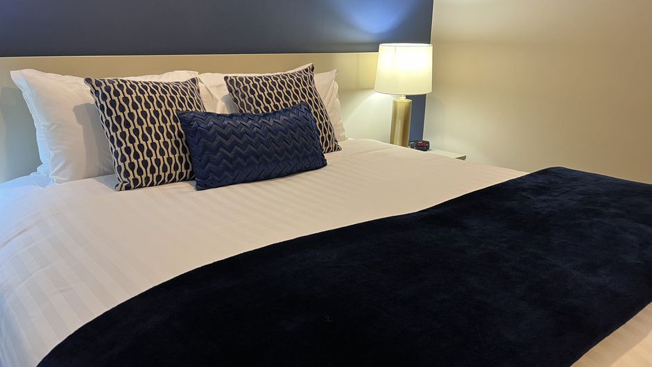The Suites Ashburton Room