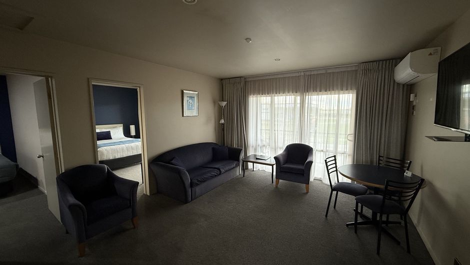 The Suites Ashburton Room