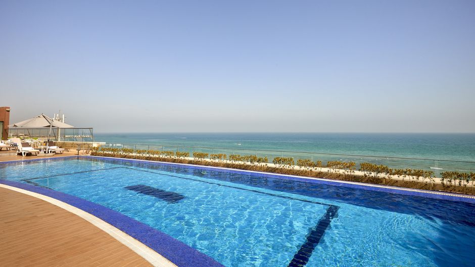 Safir Fintas Kuwait Pool