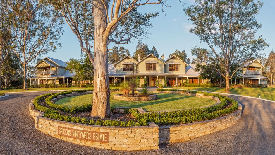 Spicers Vineyards Estate Exterior