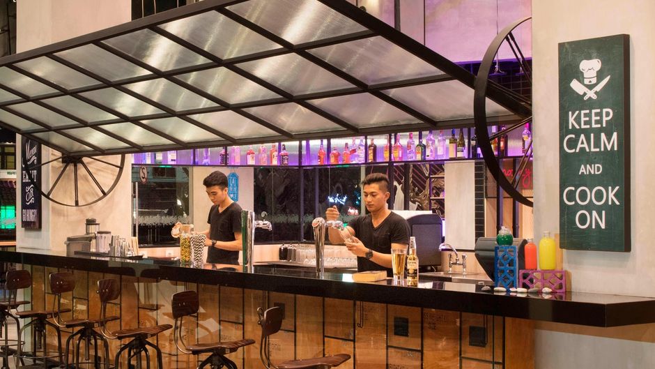 MOXY Bandung Lobby