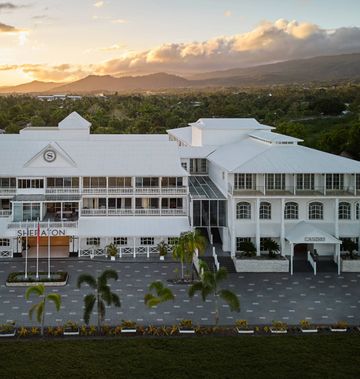 Sheraton Aggie Grey's Hotel & Bungalows