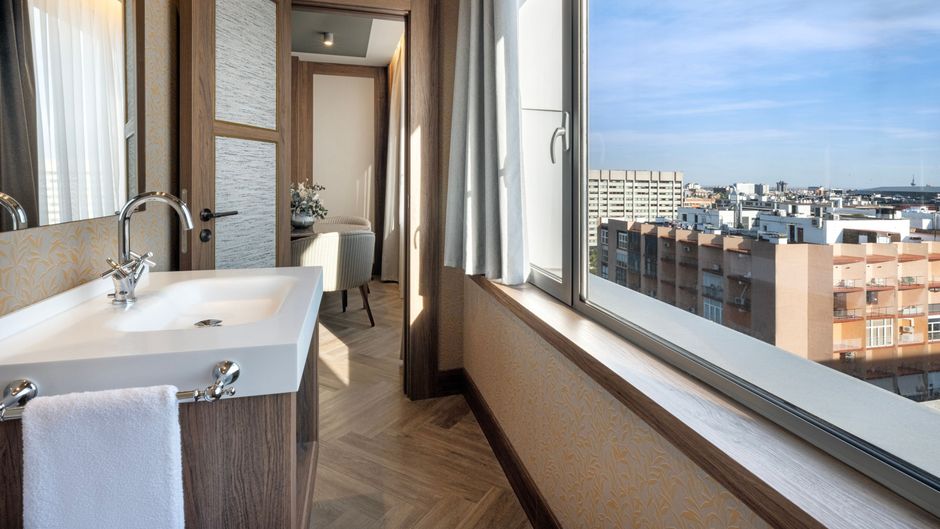 Westin Madrid Cuzco Room