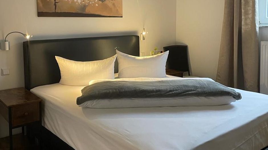 Rosenhof Hotel Room