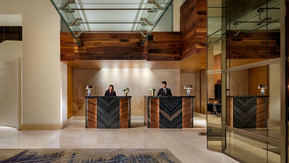 The Ritz-Carlton, Toronto Lobby