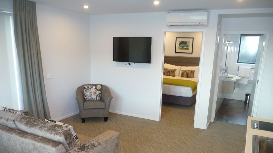 850 Cameron Motel Room