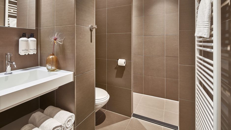 Court Hotel City Centre Room