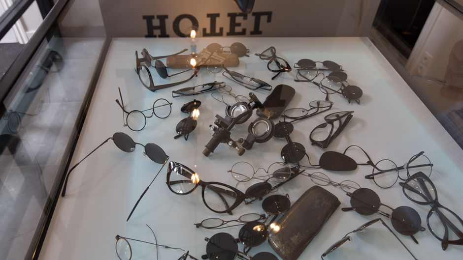 Eye Hotel Recreation