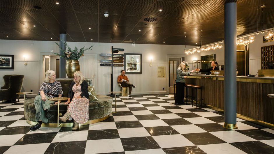 Stadshotell Skara Lobby