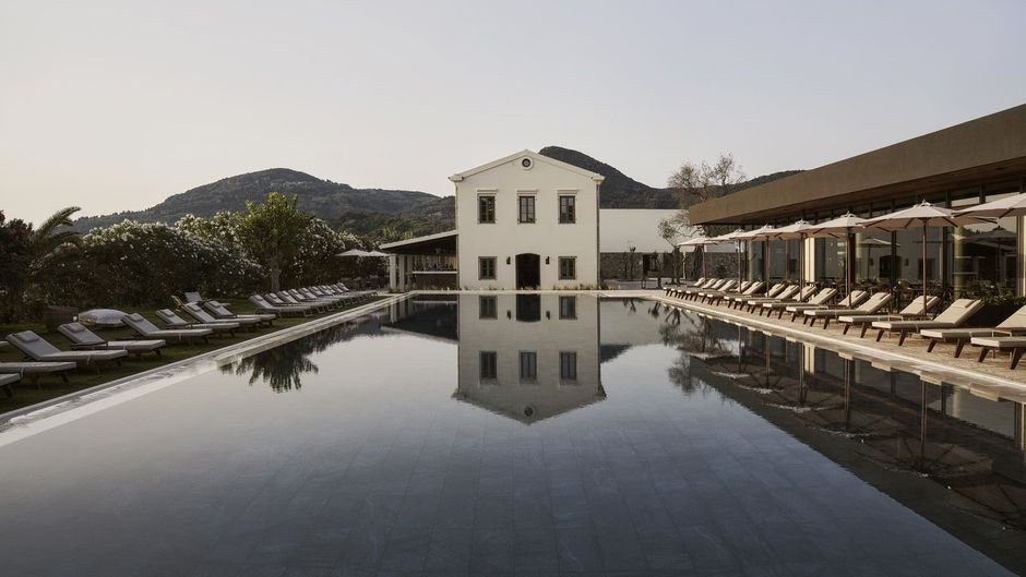 The Olivar Suites Pool