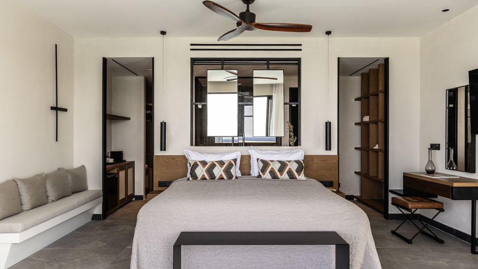 King Jason Zante Room