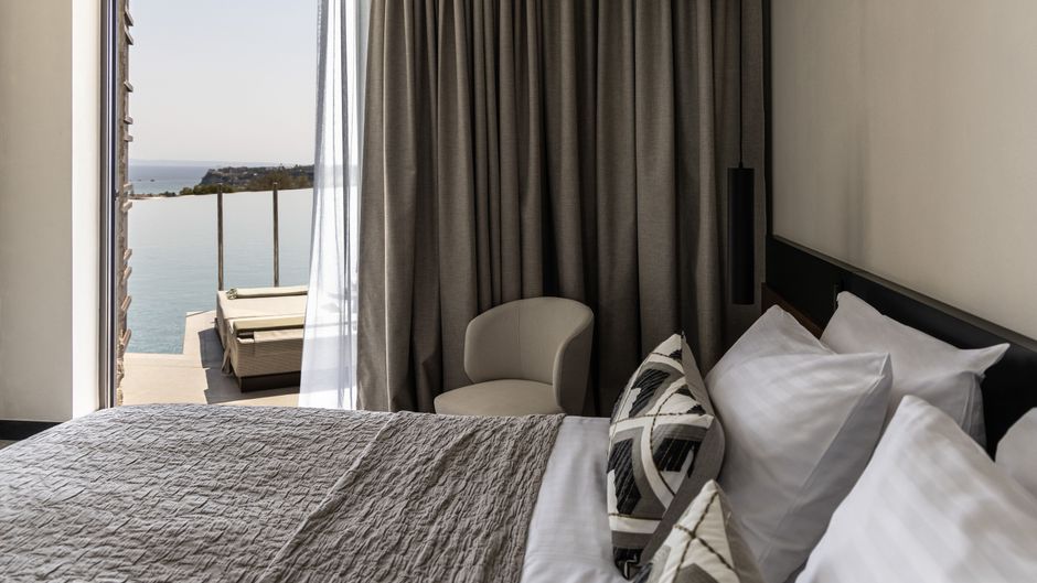King Jason Zante Room