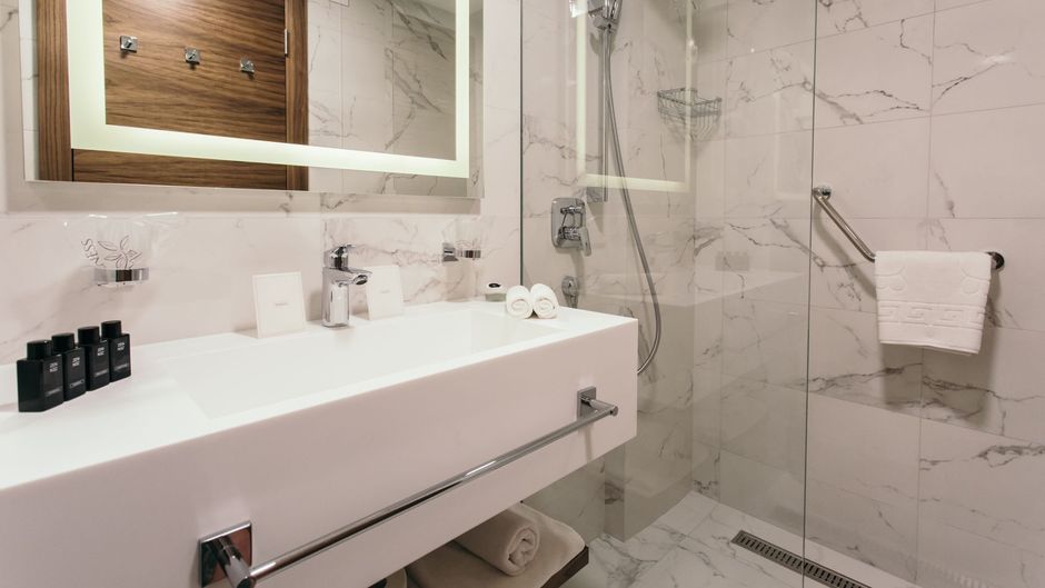 Central Point Hotel Room