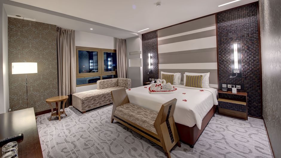 The Metropolitan Hotel Dubai Room