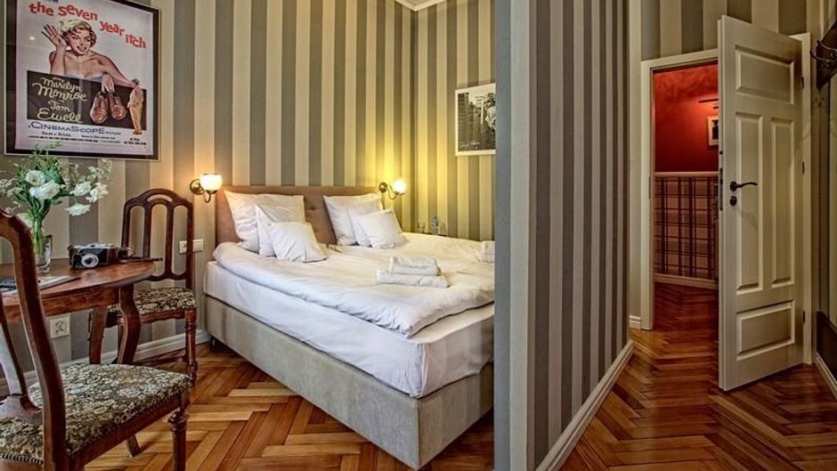 Stare Kino Cinema Residence Room